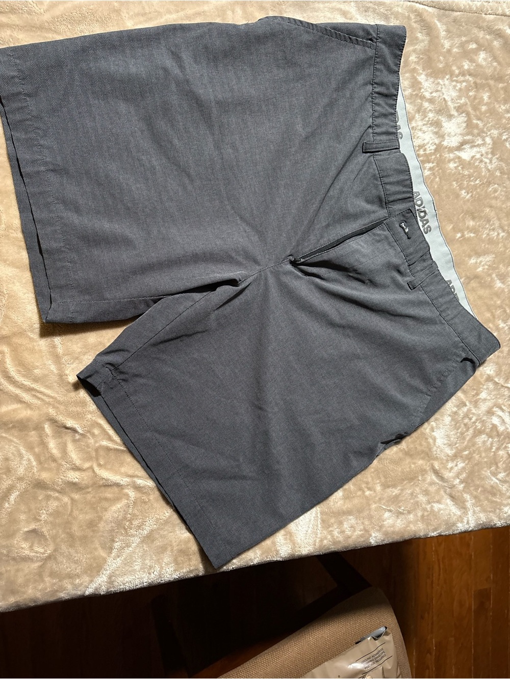 adidas Men's Ultimate365 Herringbone Woven Golf Shorts Gray Size 40